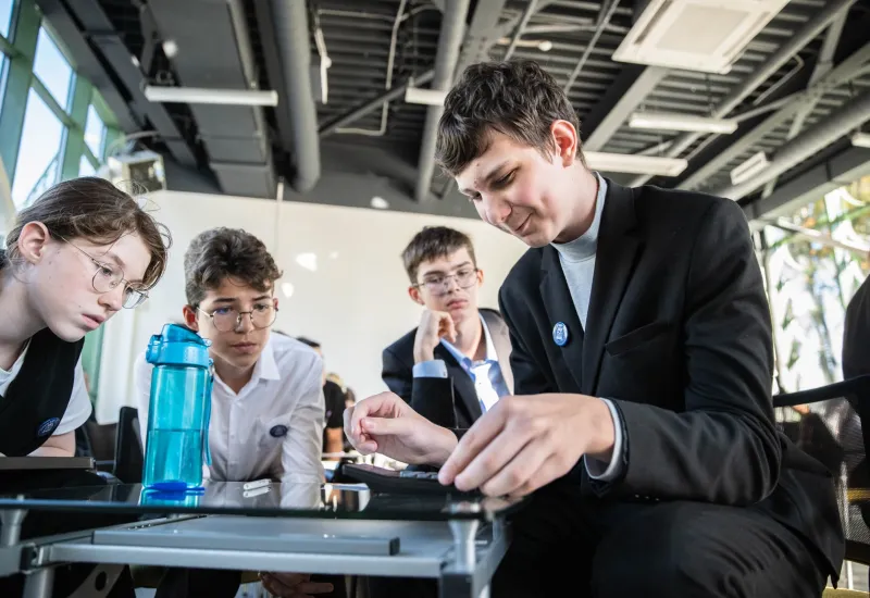 Новогодний квест Большие Вызовы:  операция Спасение Нового Года