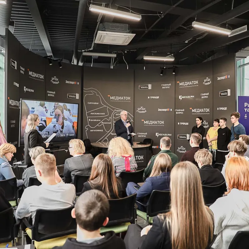 Более 90 участников посетили образовательный интенсив «Сириус.Лето»