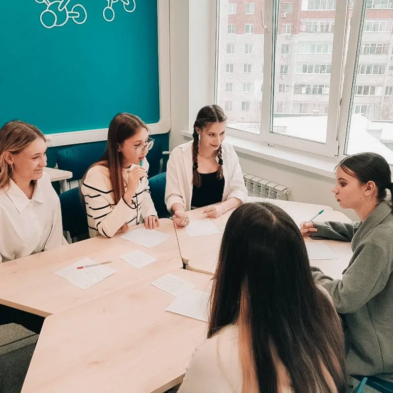 От лекций до квестов: изучение генетики и биомедицины вместе с «Сириусом»!