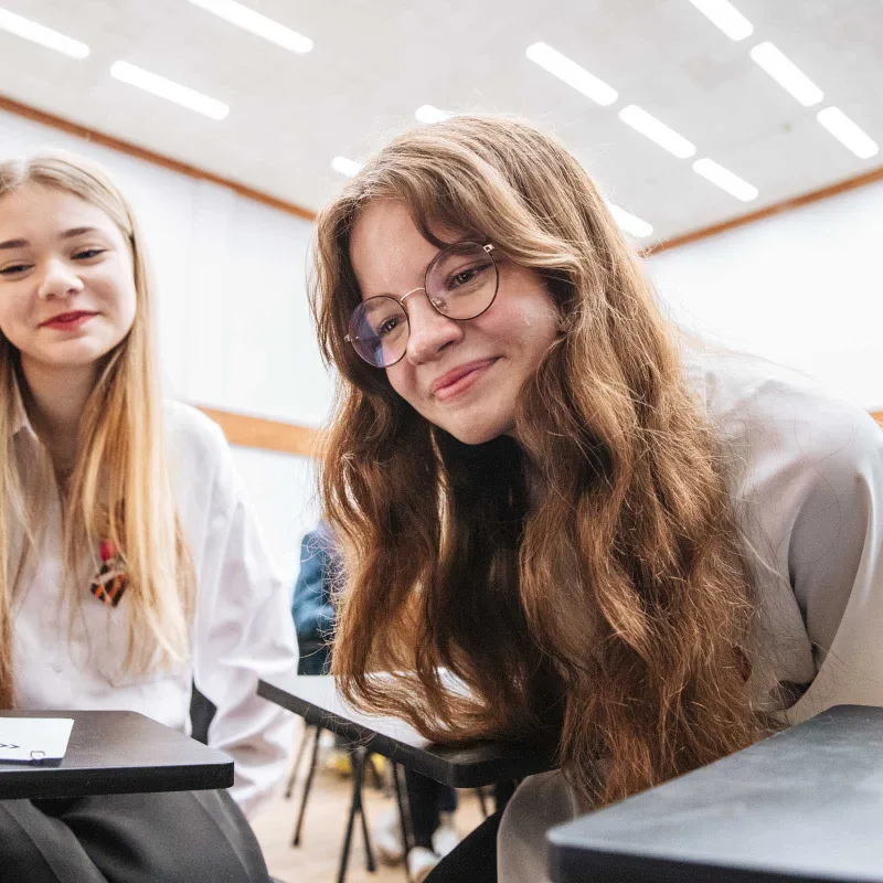 144 обучающихся из 15 муниципалитетов Нижегородской области сразились в историко-краеведческом квизе, посвящённом 80-летию Великой победы!