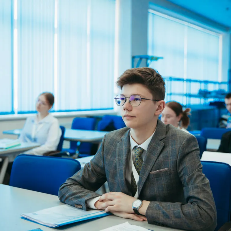 Начался набор на ноябрьскую научно‑технологическую программу «Большие вызовы» для студентов!