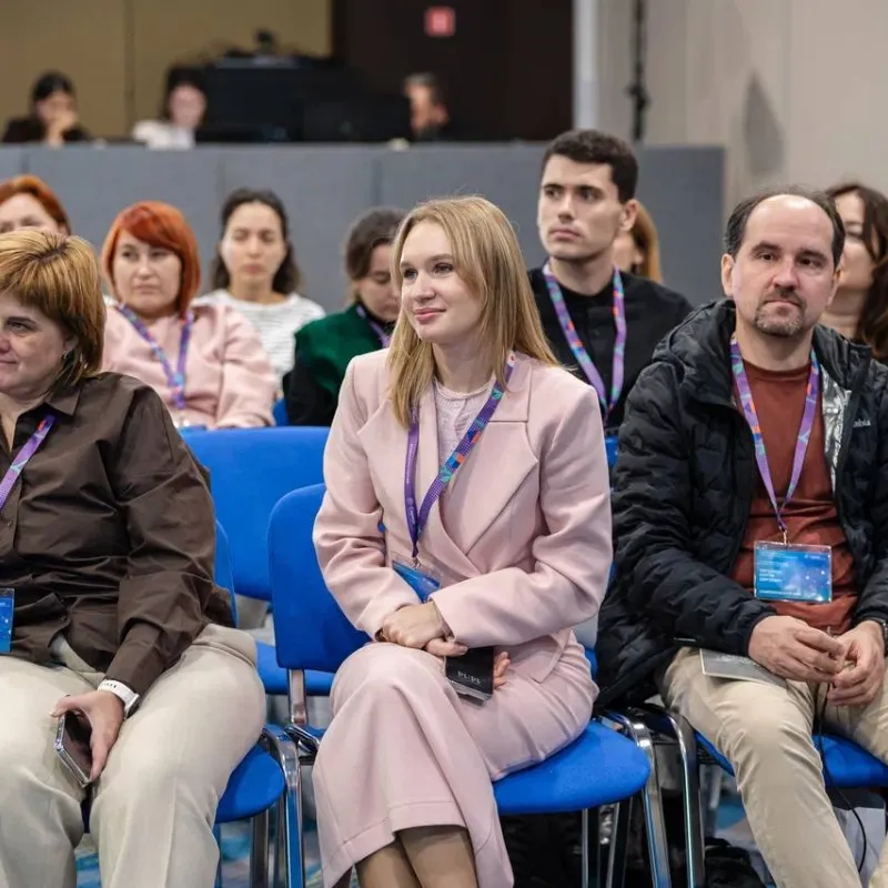 Команда РЦ «Вега» повышает квалификацию: итоги семинара по ИИ в образовании в «Сириусе»